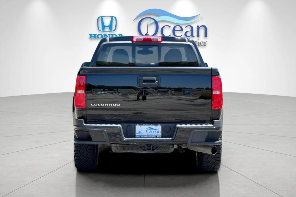 Used 2022 Black Chevrolet Z71 image 5