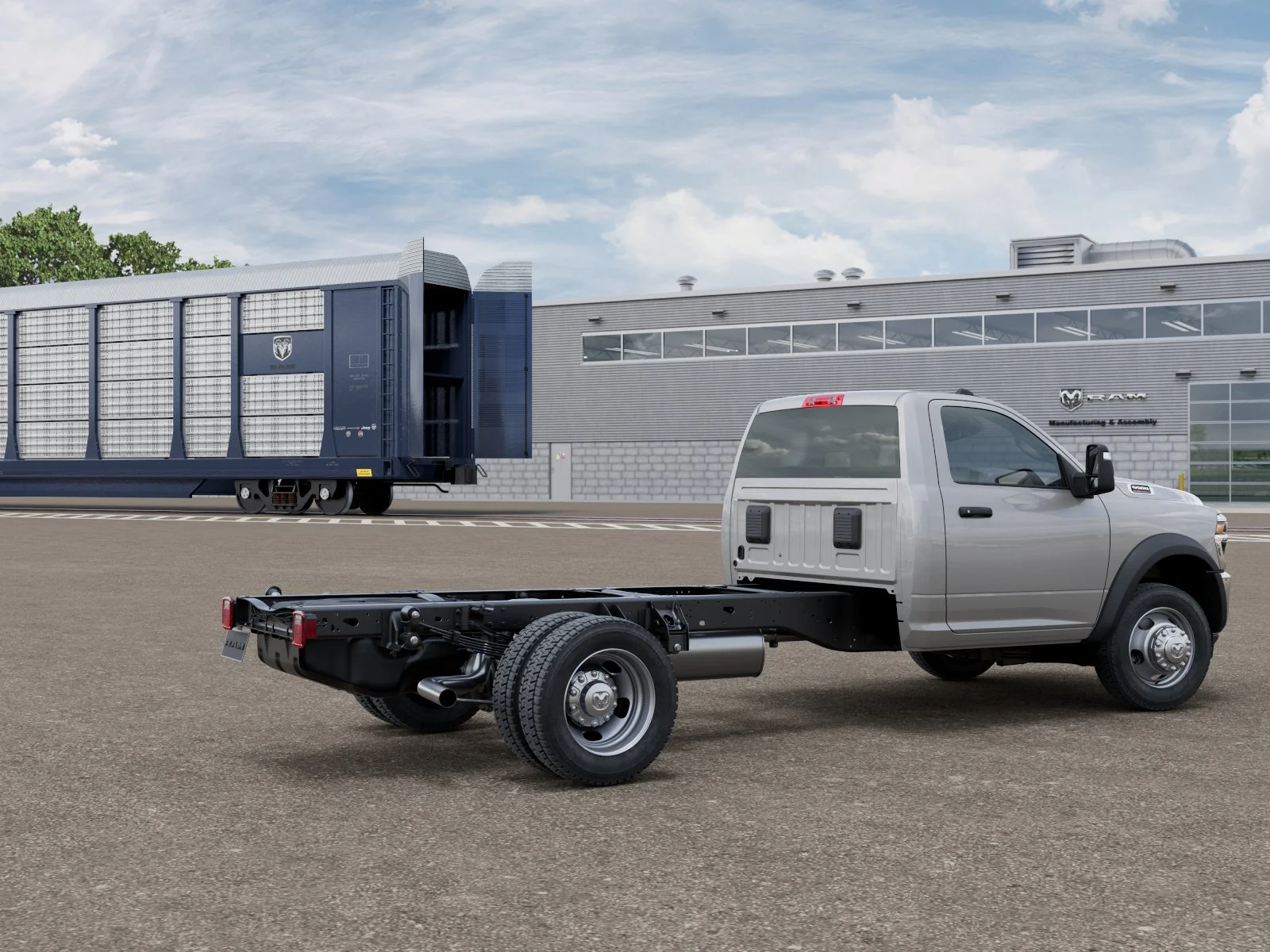 New 2026 Silver-Zynith Exterior Paint RAM TRADESMAN image 2