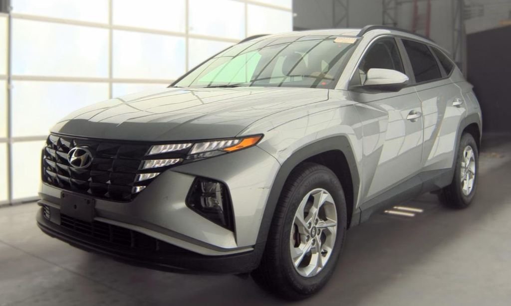 Used 2024 Silver Hyundai SEL image 1