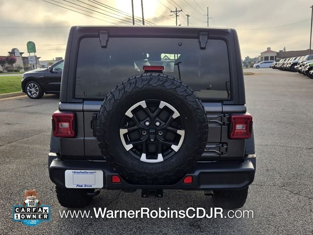 Used 2024 Gray Jeep Rubicon image 10