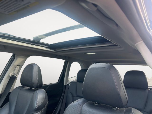 Used 2019 Crystal Black Silica Subaru Limited image 12
