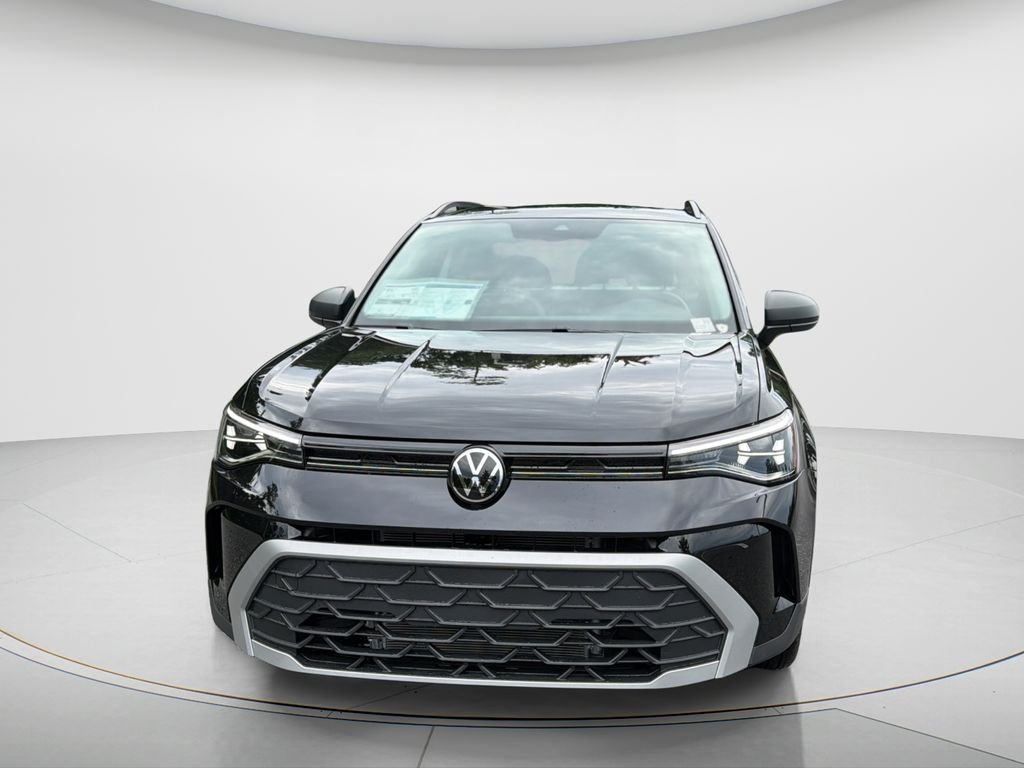 New 2026 Deep Black Pearl Volkswagen 1.5T S image 2