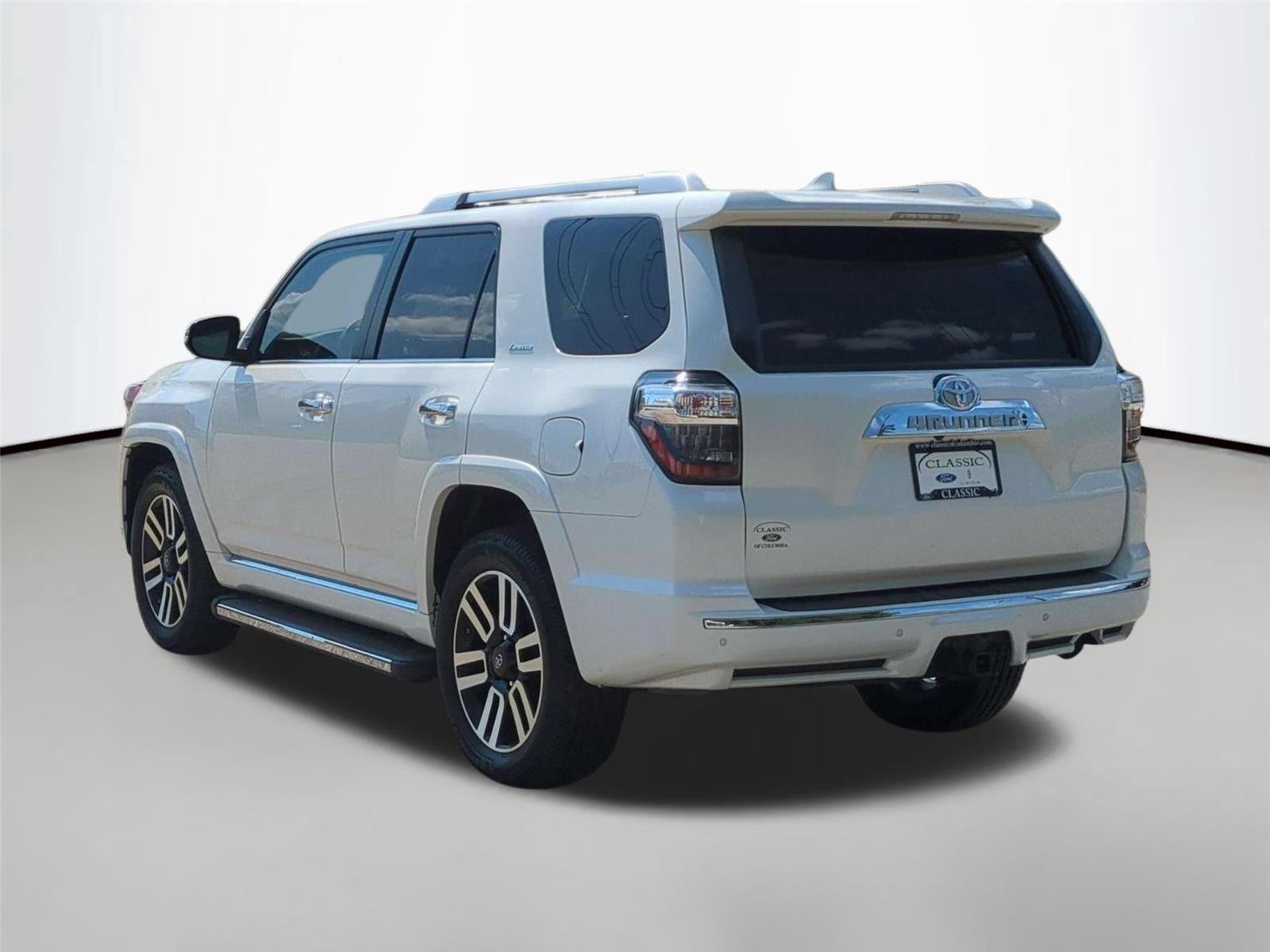 Used 2019 Blizzard Pearl Toyota Limited image 3