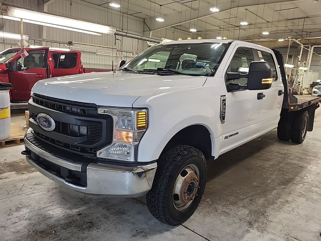 2022 Ford F-350 Super Duty Chassis Cab