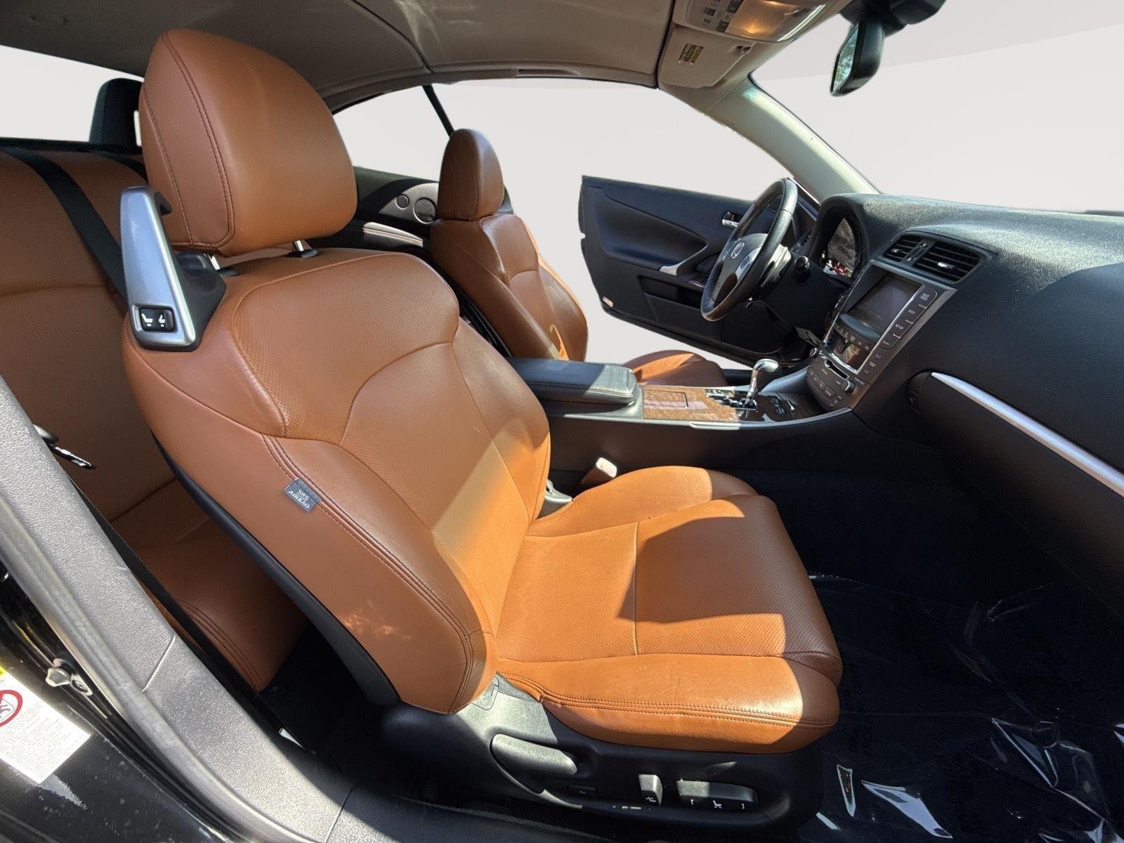 Used 2011 Obsidian Lexus Base image 17