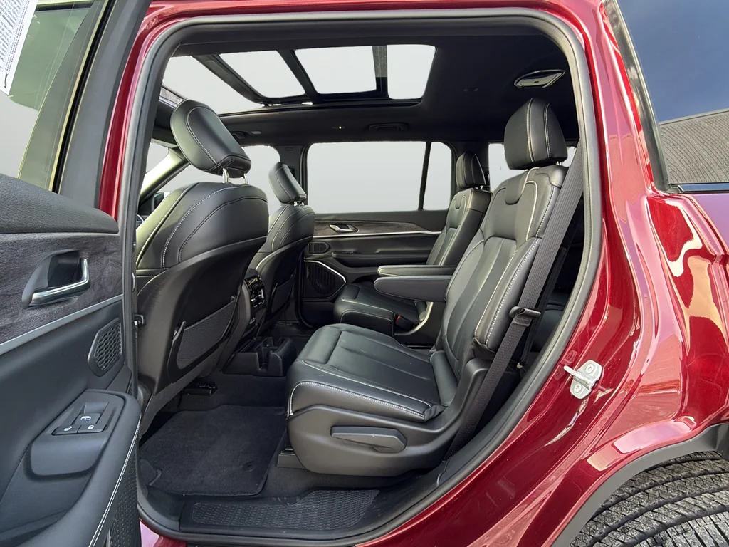 2025 Jeep Grand Cherokee L Limited - Photo 18
