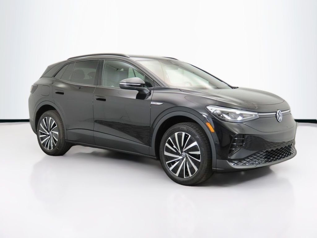 New 2026 Deep Black Pearl Volkswagen Pro image 3