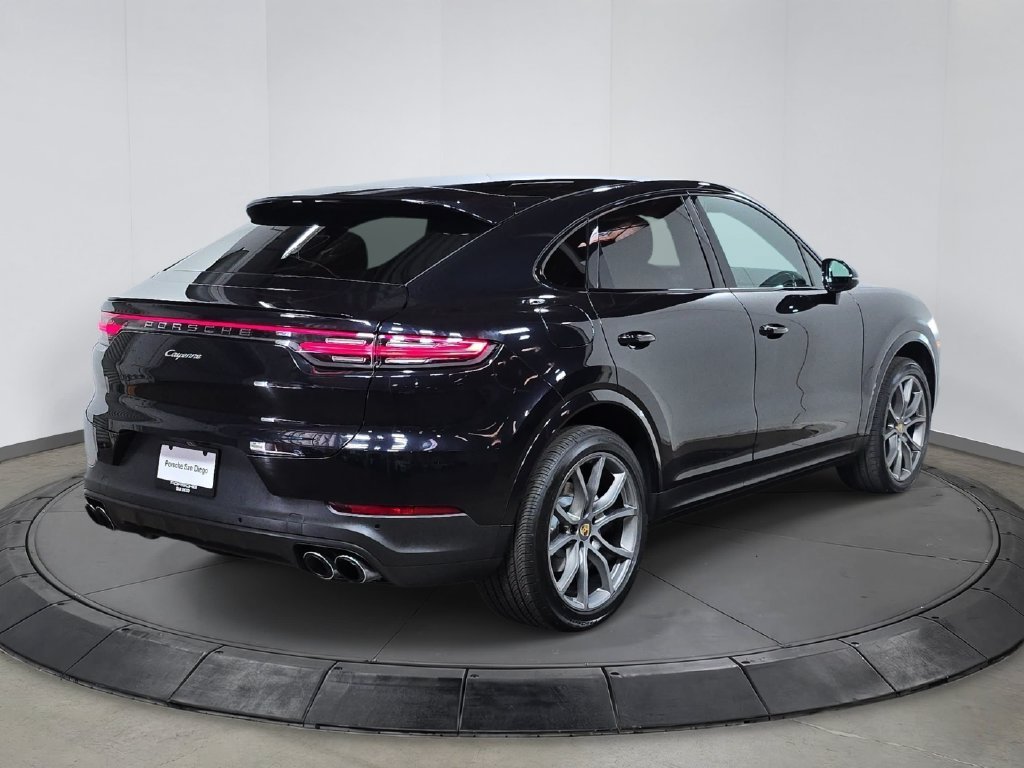 Used 2021  Porsche  image 7