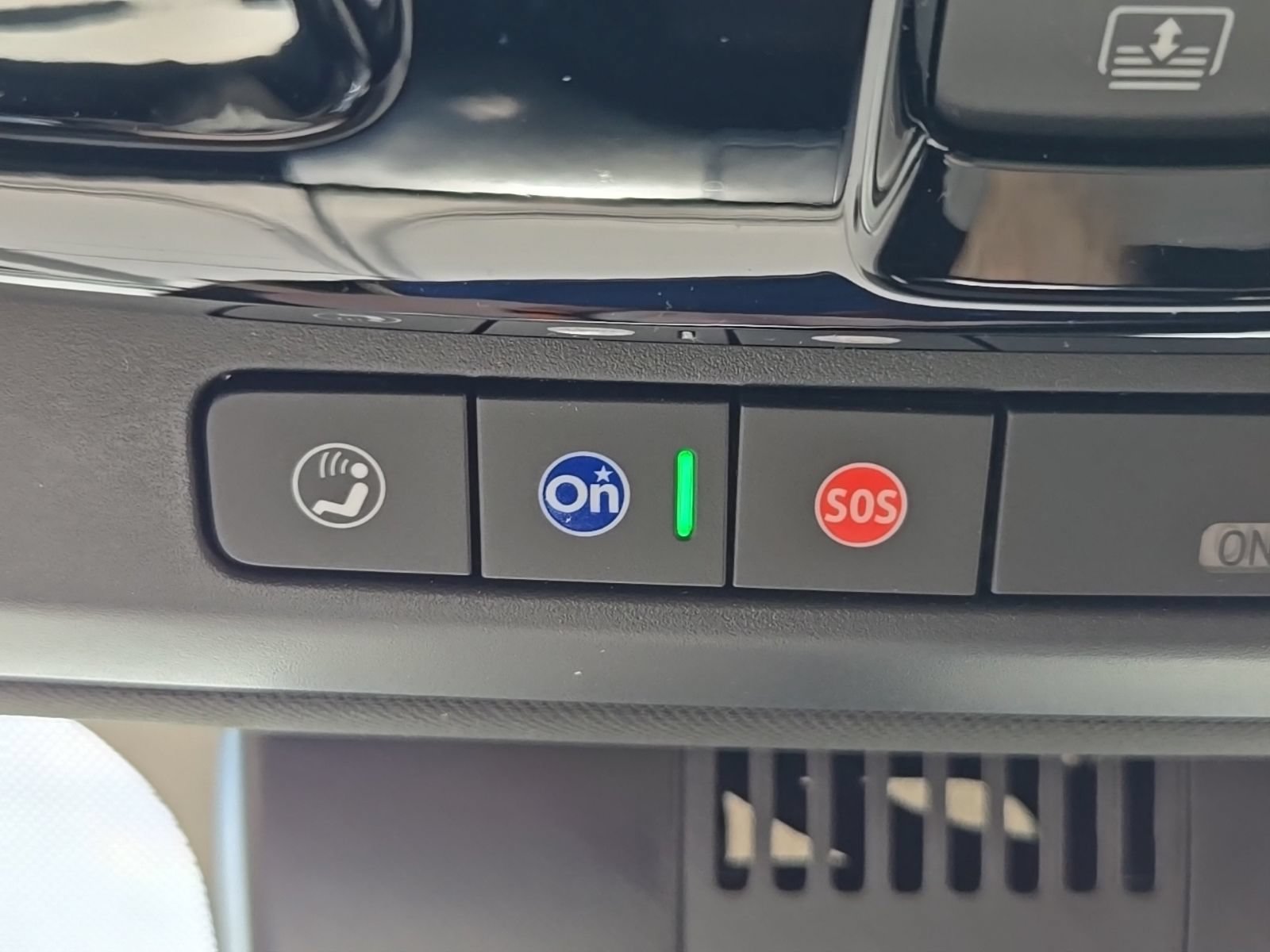 2026 GMC Yukon Denali Ultimate - Photo 43