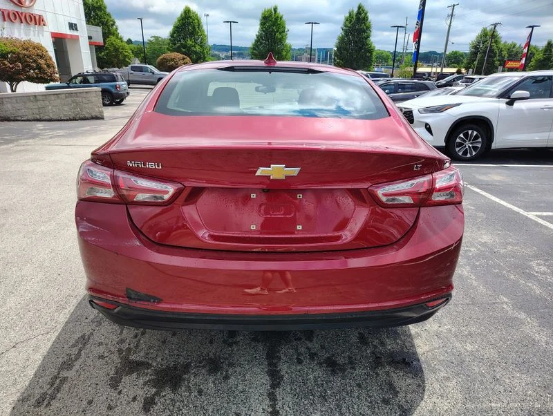 Used 2019 Red Chevrolet LT image 5