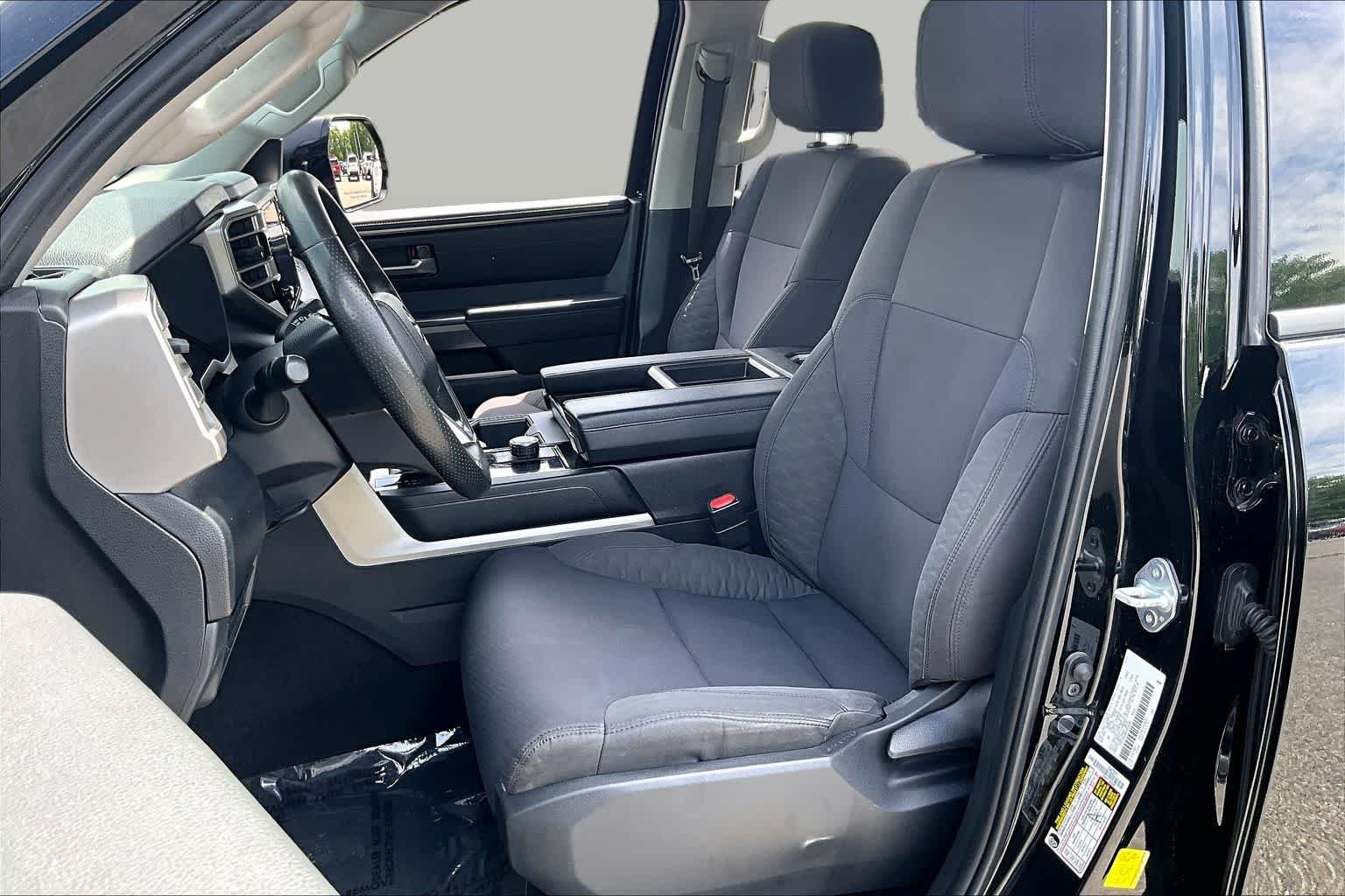 Used 2022 Midnight Black Metallic Toyota SR5 image 8