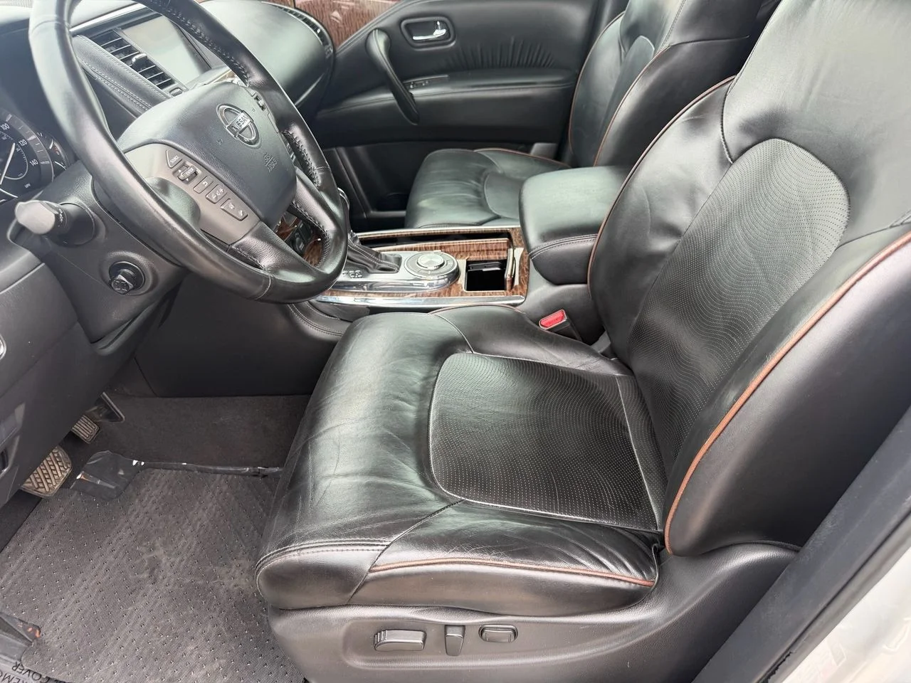 Used 2018 Brilliant Silver Nissan SL image 15
