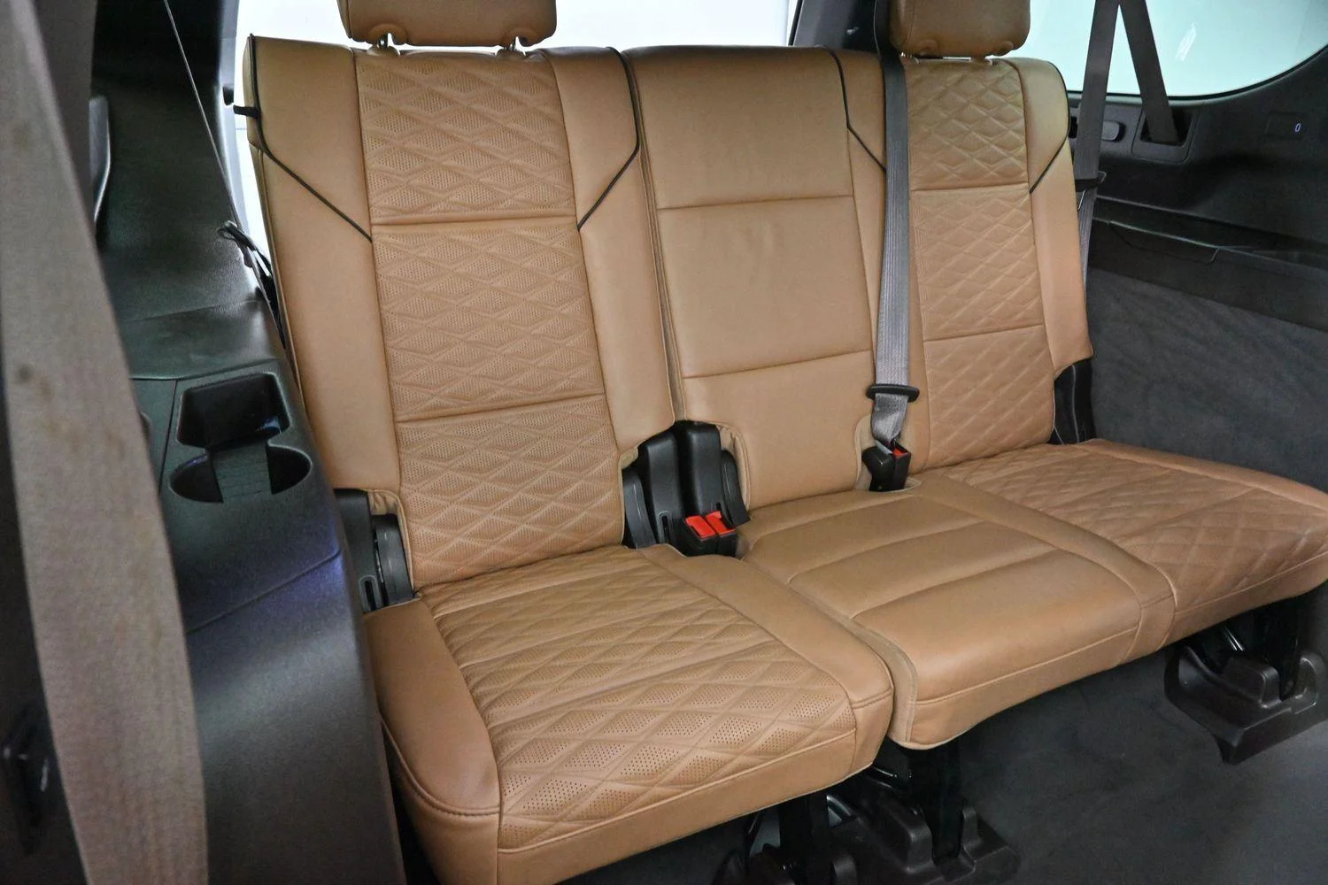Used 2022 Black Raven Cadillac Sport image 40