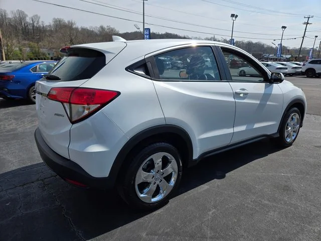 Used 2022 White Honda LX image 8