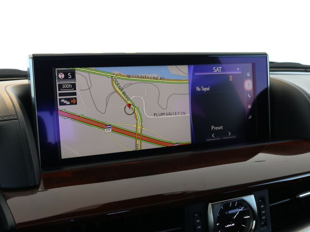 Used 2017 White Lexus 570 image 15