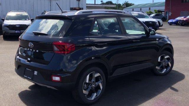 New 2026 Black,Onyx Hyundai SEL image 8