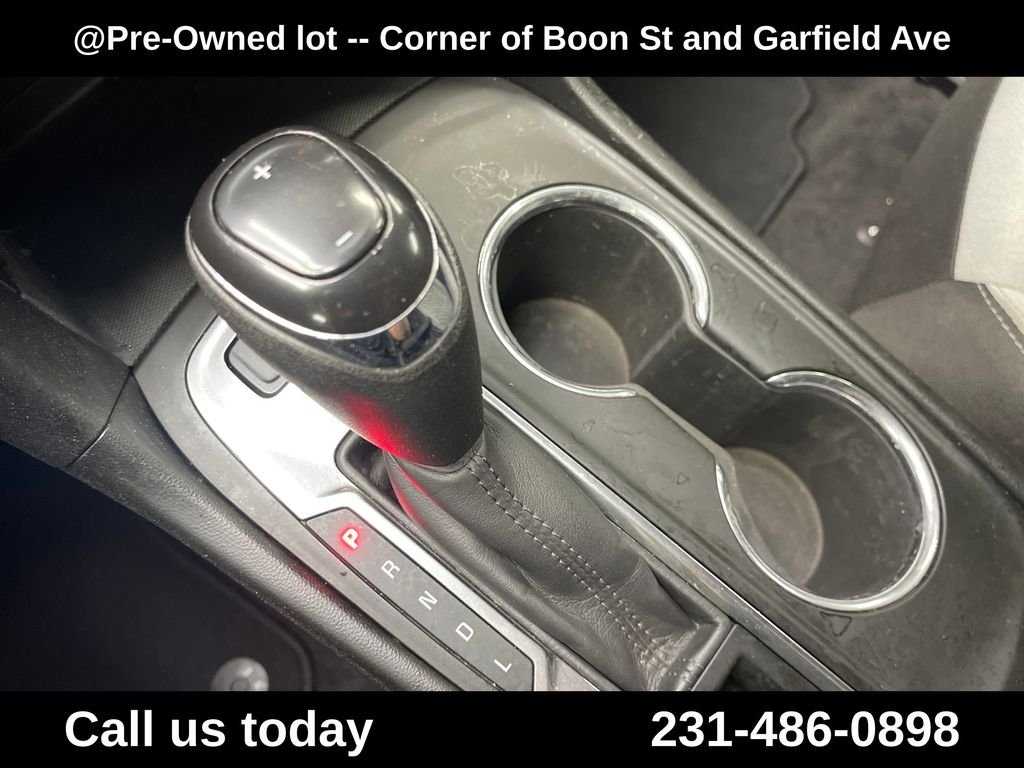 Used 2020  Chevrolet LS image 25