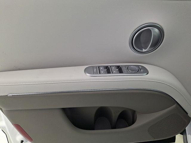 New 2026 White Hyundai SE FWD image 14