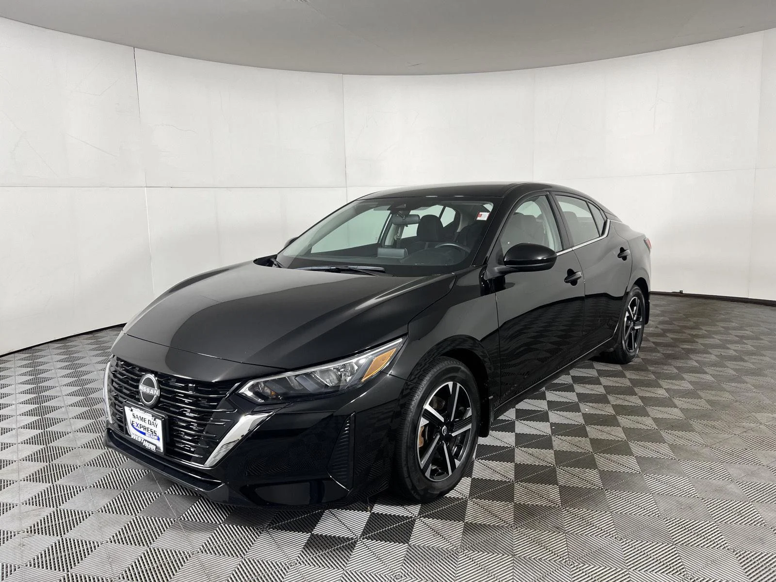 Used 2024 Super Black Nissan SV image 4