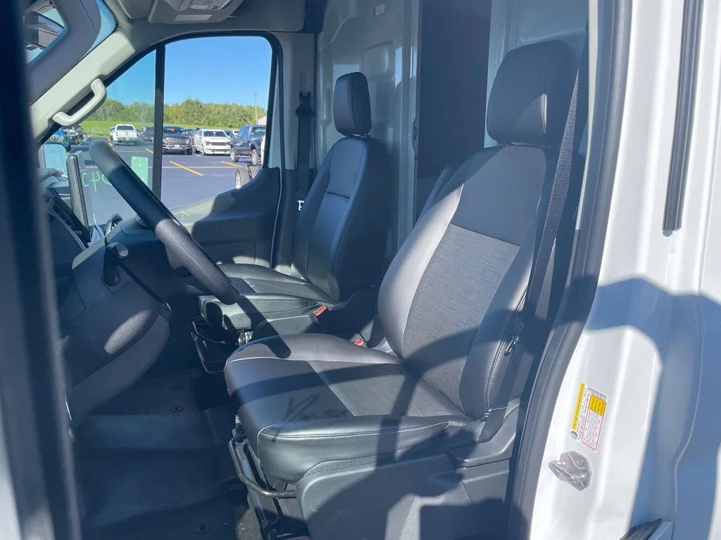 New 2026 Oxford White Ford Cargo Van image 13