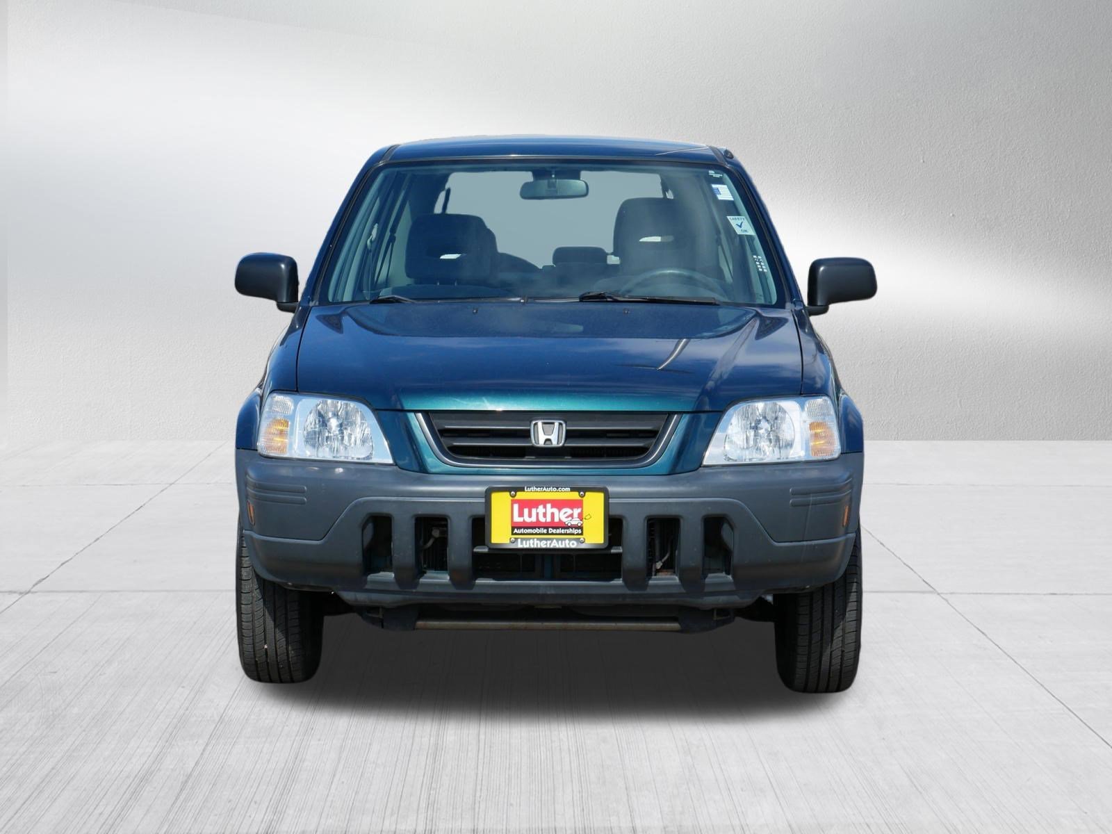 Used 1998 Honda CR-V LX with VIN JHLRD1841WC086423 for sale in Saint Paul, MN