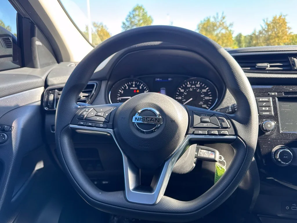 Used 2021 Gray Nissan S image 14