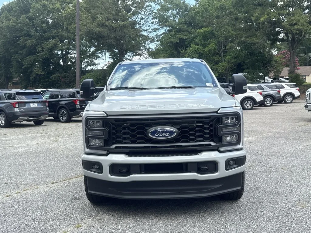 New 2026 Avalanche Ford XL image 2