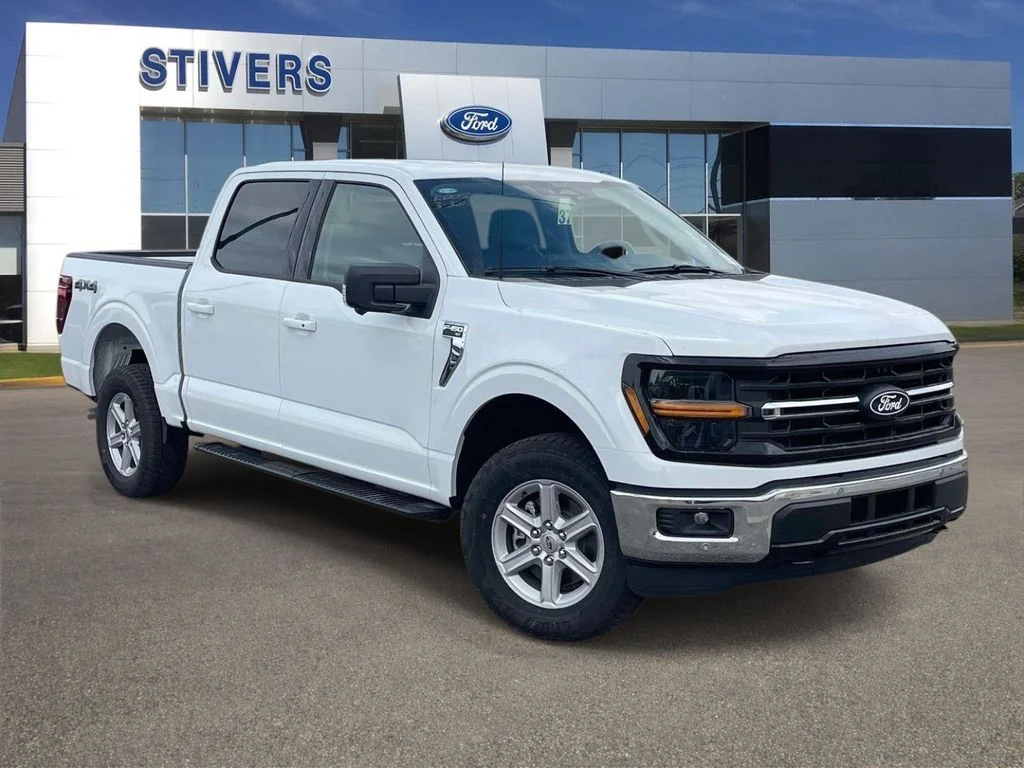New 2026 Oxford White Ford XLT image 1