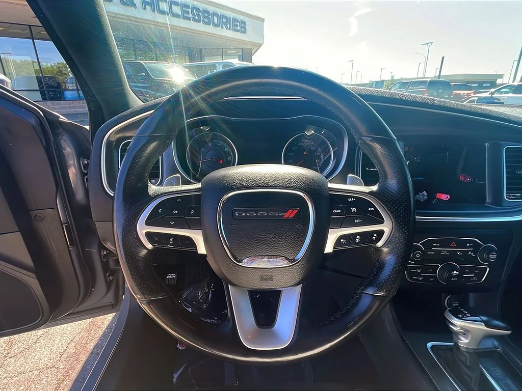 Used 2018 Destroyer Gray Clearcoat Dodge R/T Scat Pack image 15