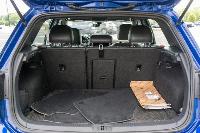 Used 2019 Blue Volkswagen DCC & Navigation 4Motion image 11
