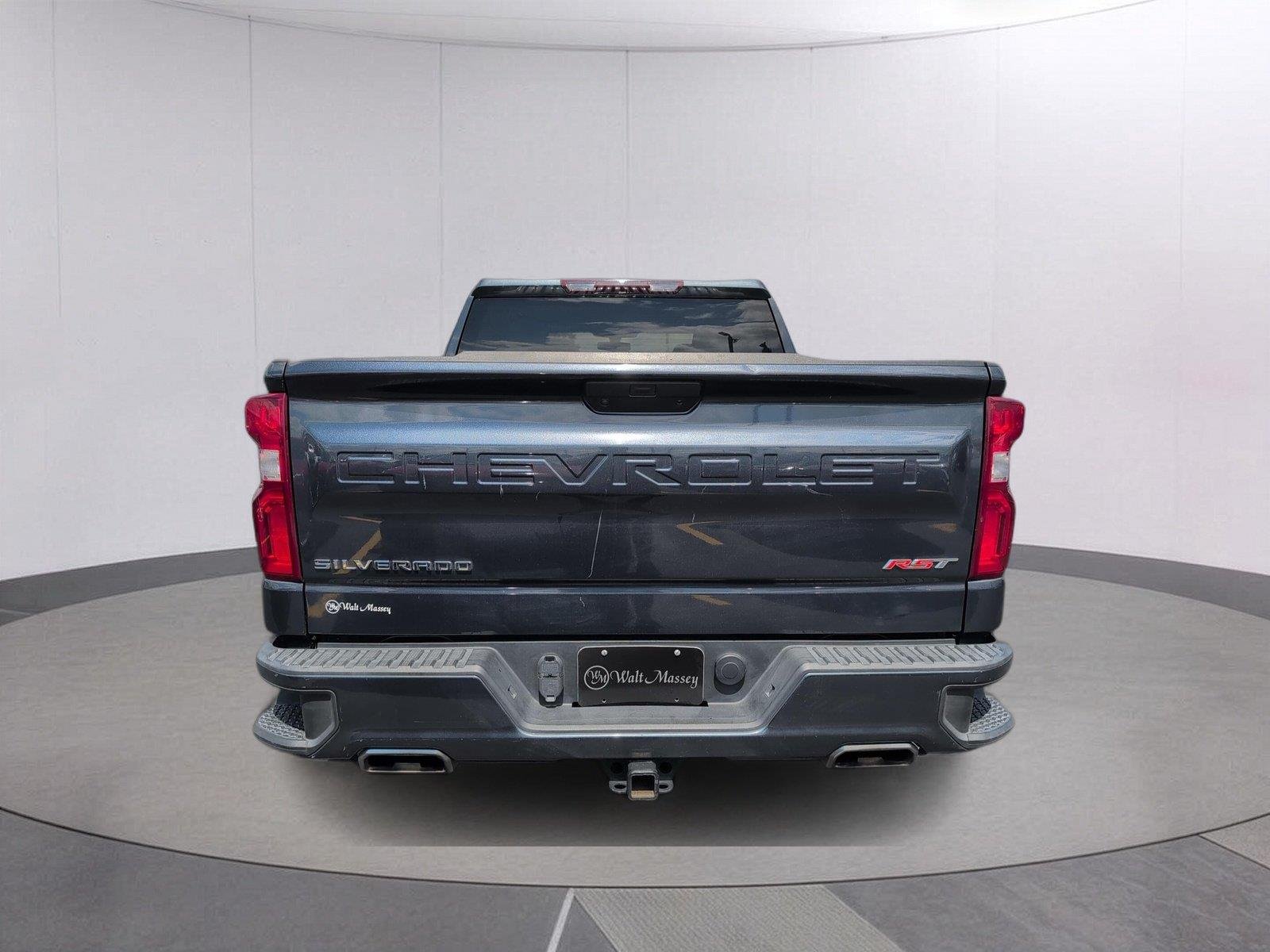 Used 2021 SHADOW GRAY METALLIC Chevrolet RST image 4