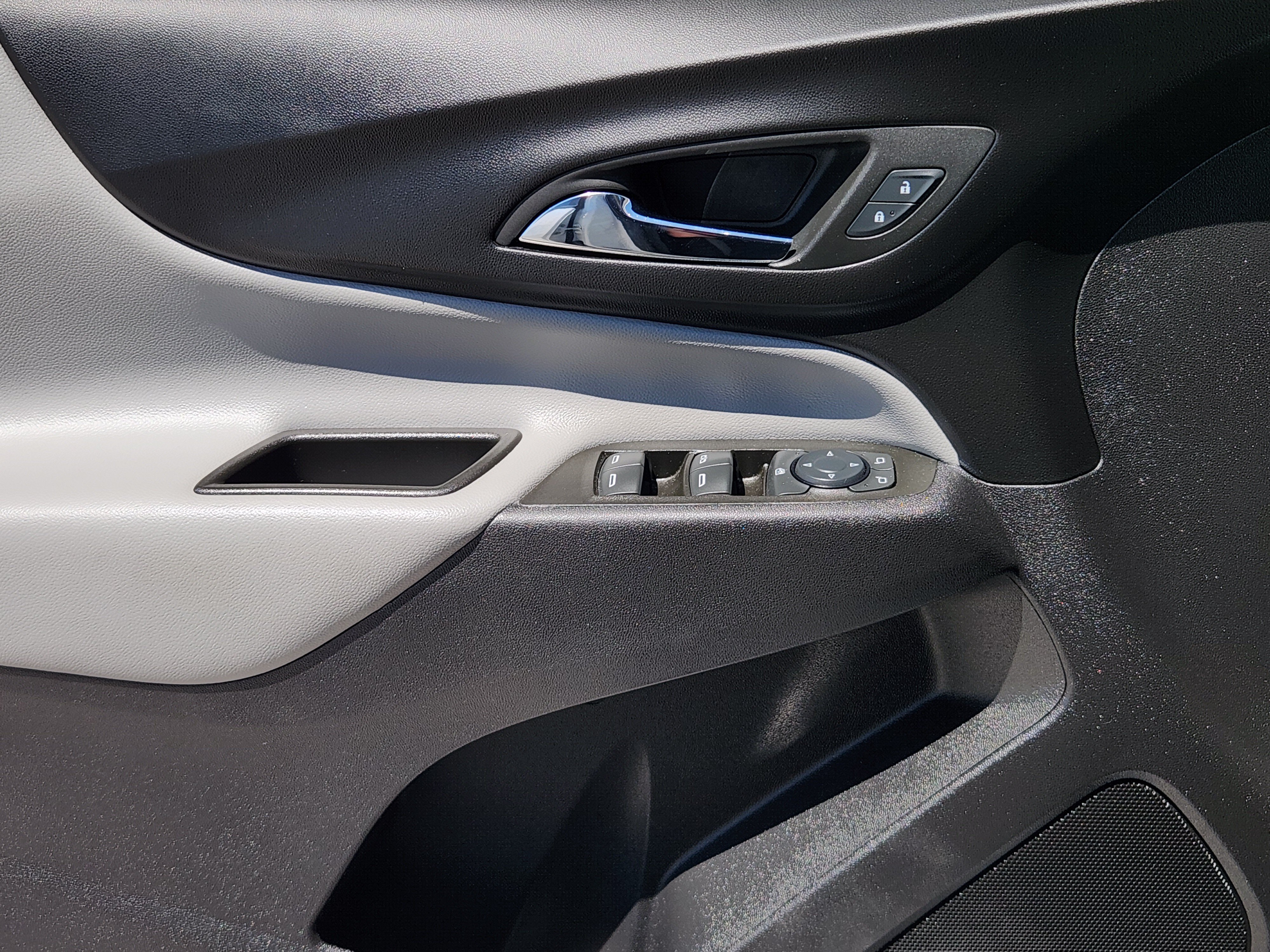 Used 2024 Summit White Chevrolet LS image 24