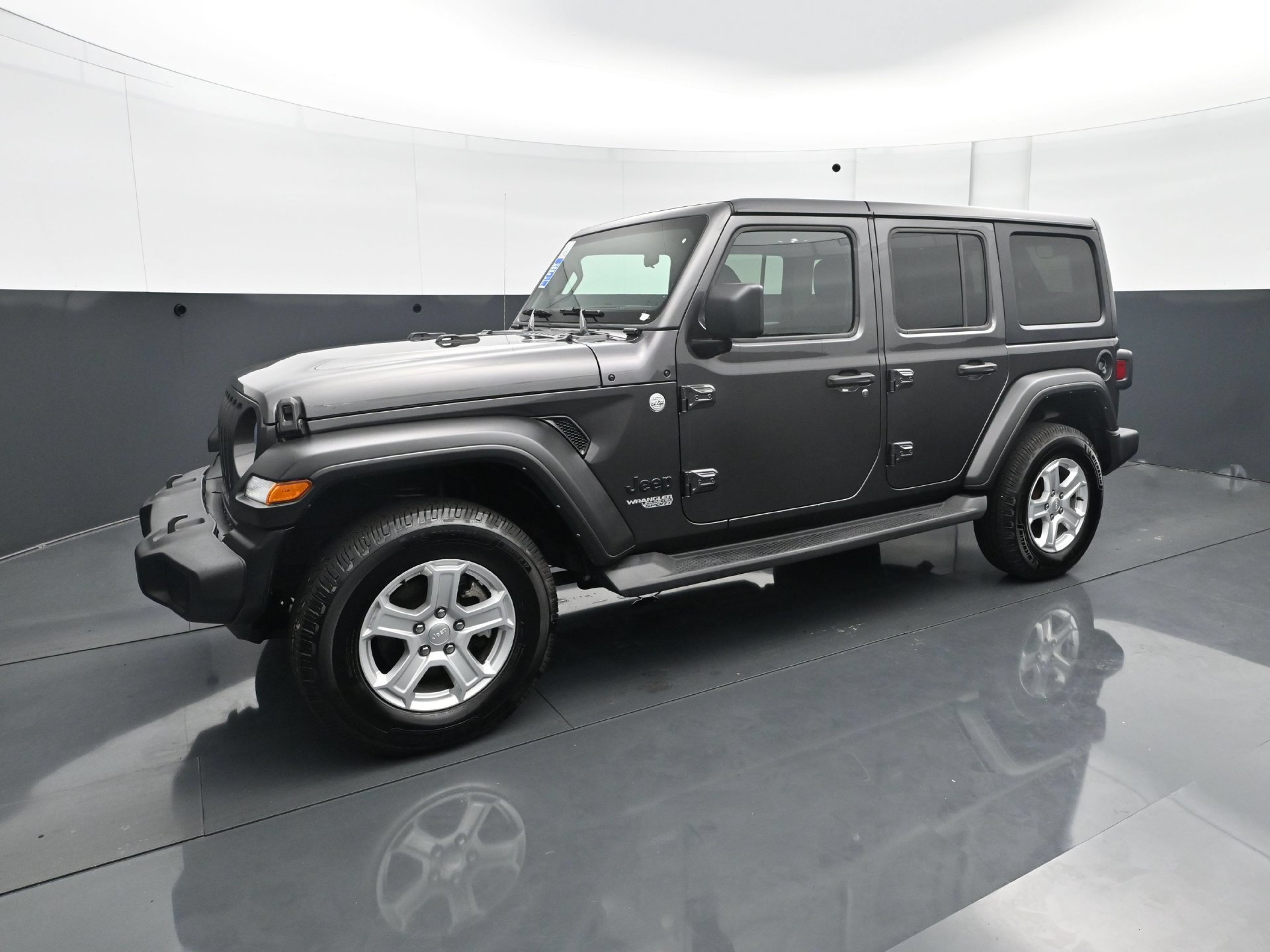 Used 2021 Jeep Wrangler Unlimited Sport S with VIN 1C4HJXDNXMW830101 for sale in Burnsville, Minnesota