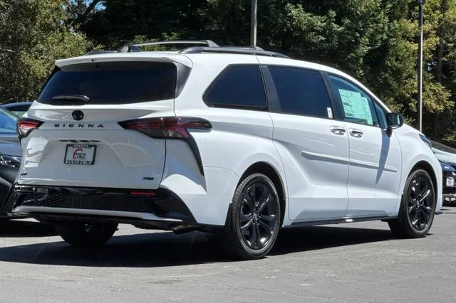 New 2026 Ice Cap Toyota  XSE image 4