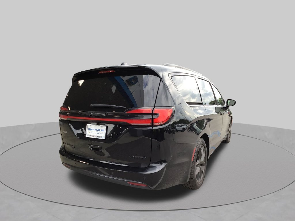 2025 Chrysler Pacifica Limited - Photo 8