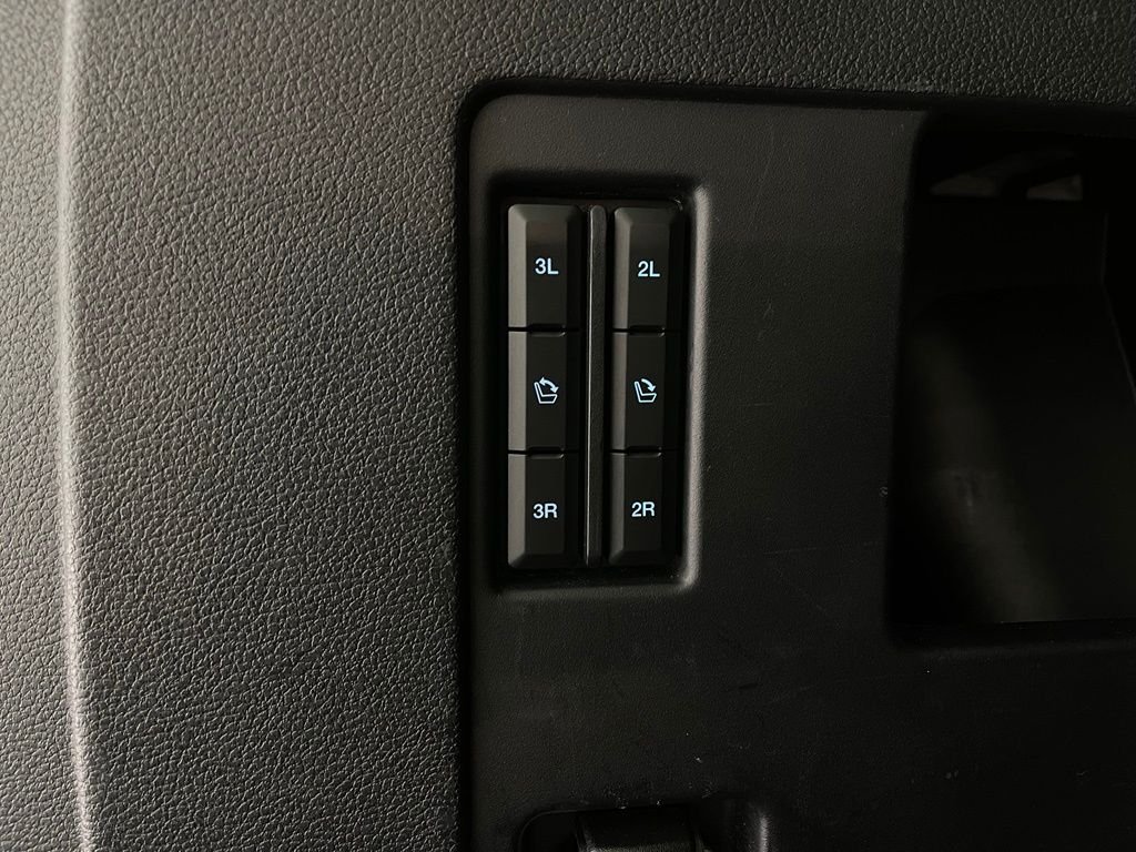 Used 2020 Black Ford Limited image 13