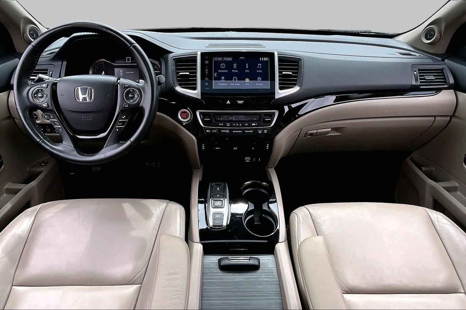 Used 2016 White Diamond Pearl Honda Touring image 16