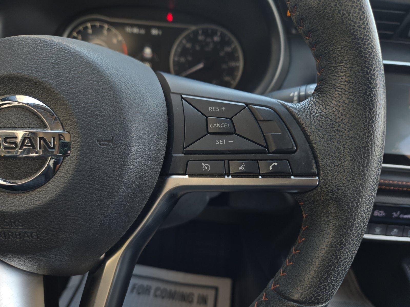 Used 2019 Aspen White Nissan SR image 16