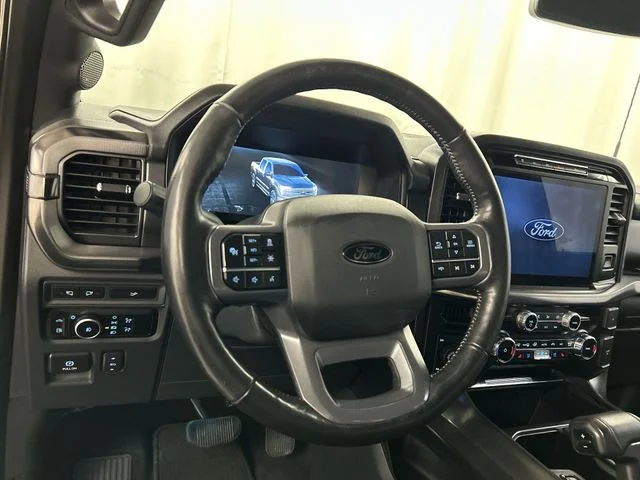 Used 2024  Ford Lariat image 8