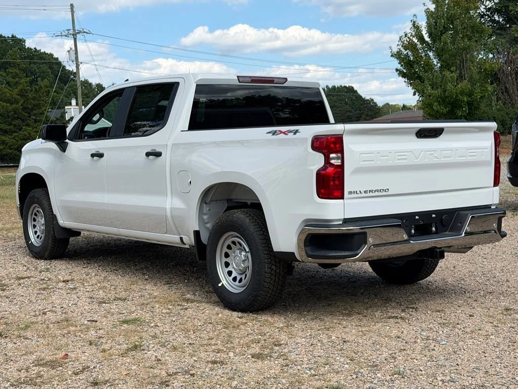 New 2026 Summit White Chevrolet WT image 6