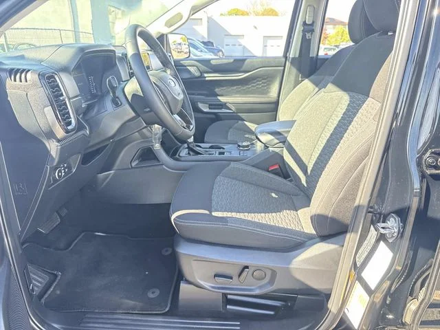 Used 2025 Black Ford XLT image 21