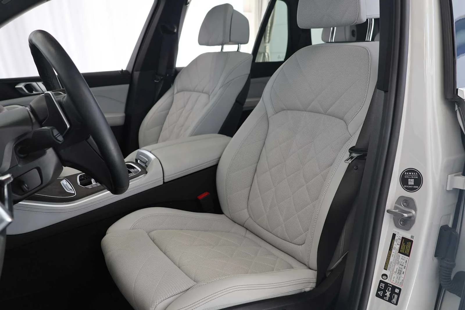 Certified Used 2025 Mineral White Metallic BMW xDrive40i image 11