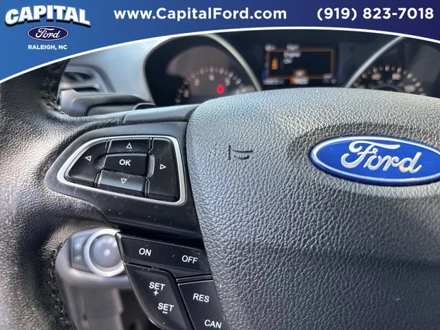Used 2017 Red Ford SE image 23