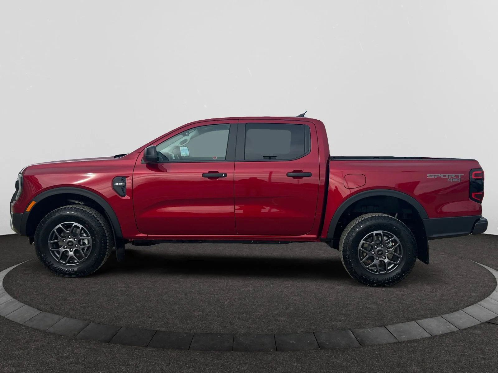 New 2026 Ruby Red Metallic Tinted Clearcoat Ford XLT image 2