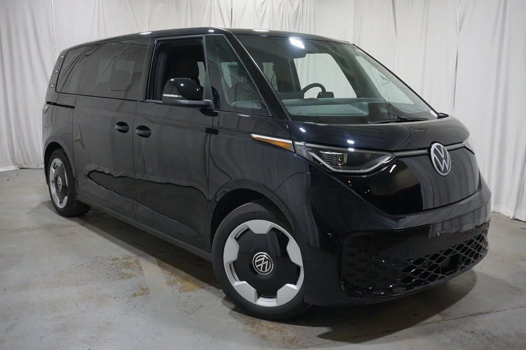 New 2025 Black Volkswagen Pro S image 3