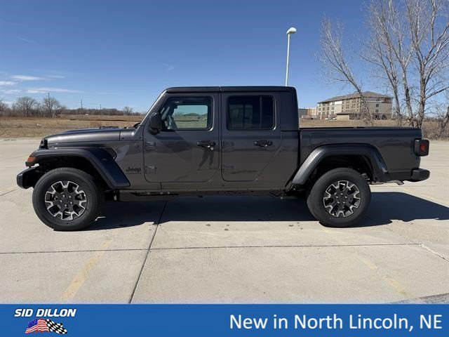 New 2026 Granite Crystal Metallic Clearcoat Jeep Sport image 2