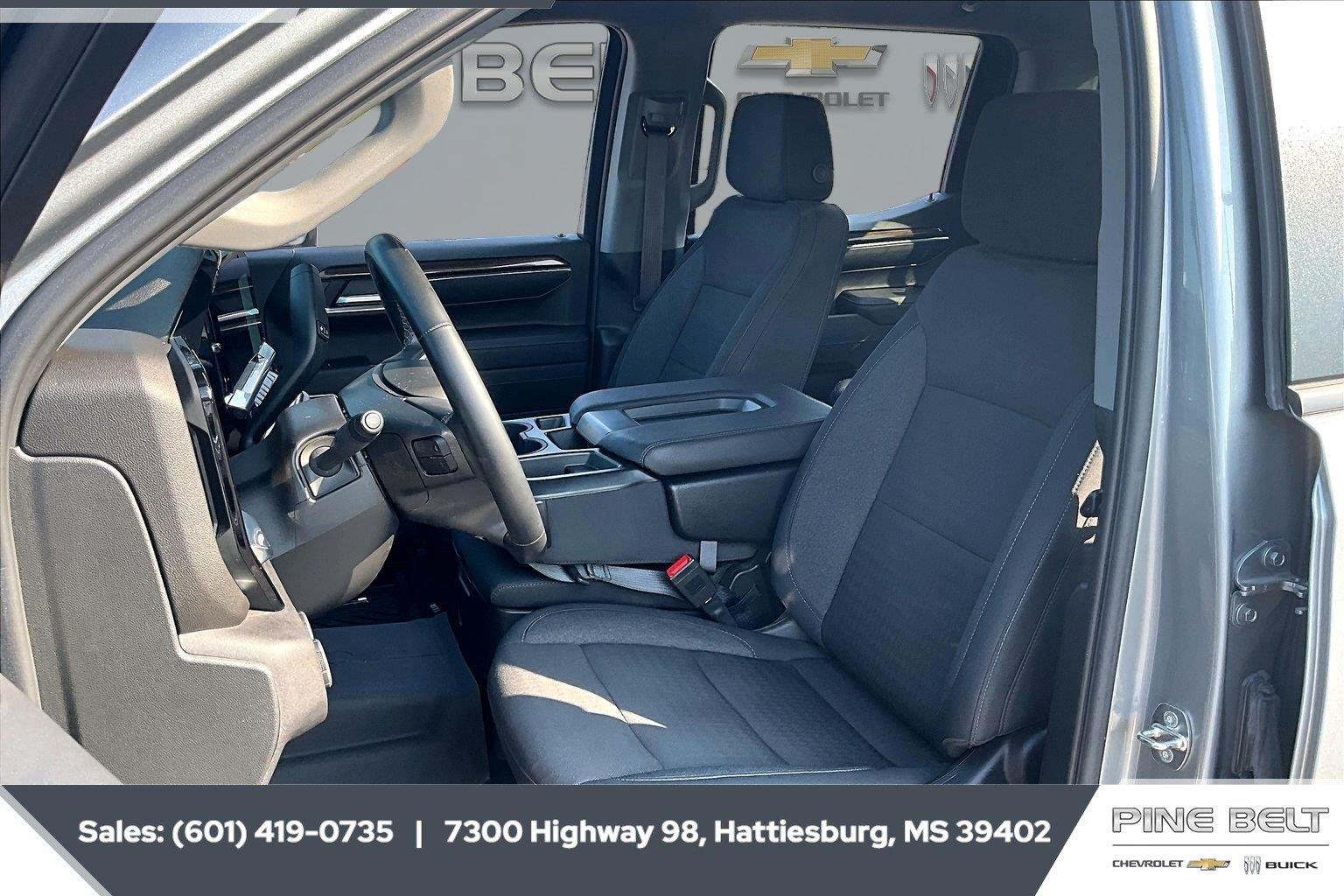 Used 2024 Sterling Gray Metallic Chevrolet LT image 19