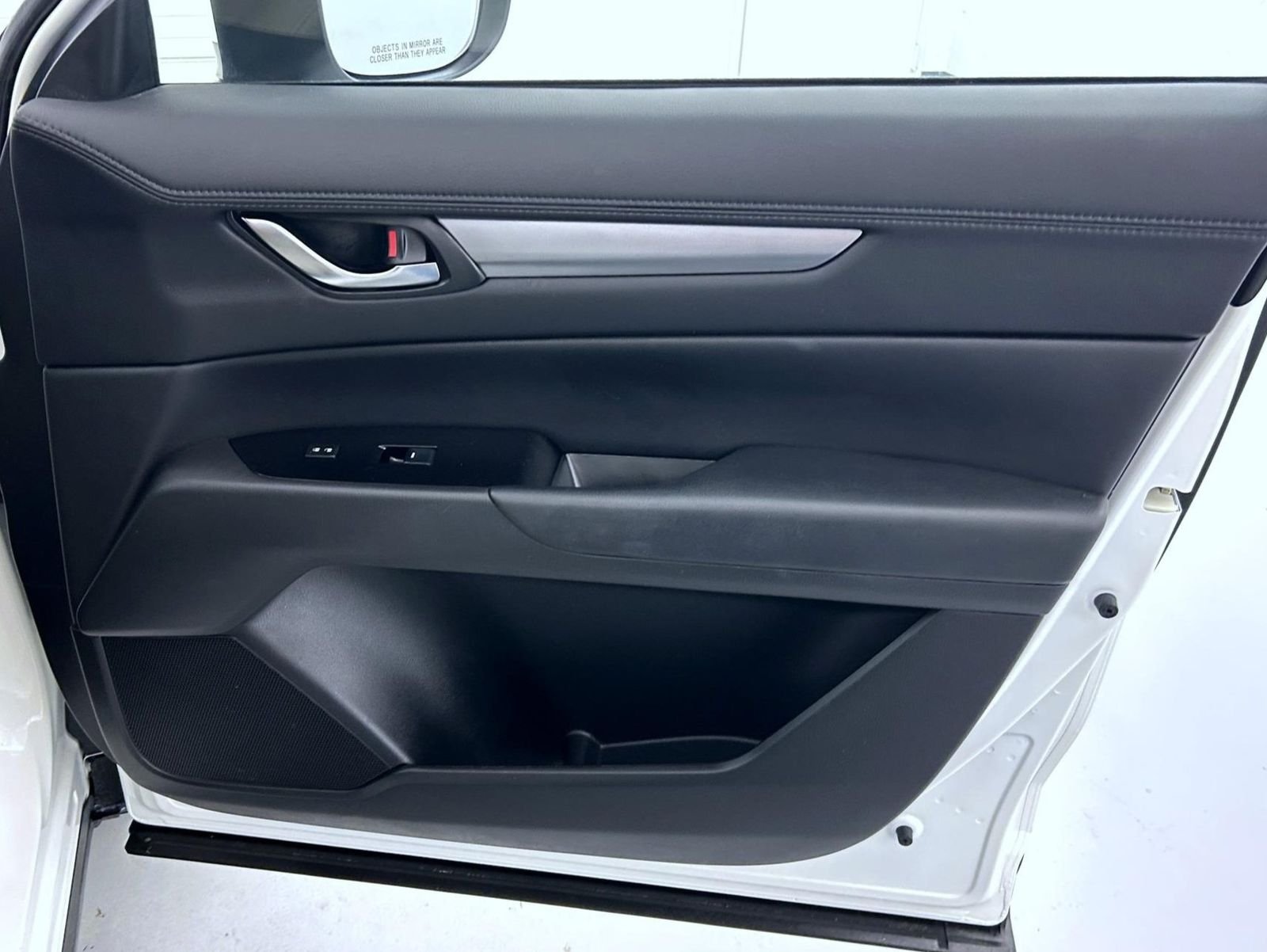 Used 2022 Snowflake White Pearl Mica Mazda 2.5 S Select Package image 16