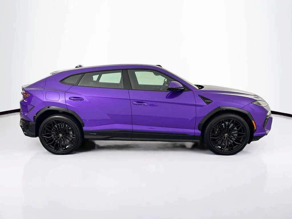 New 2026  Lamborghini SE image 4
