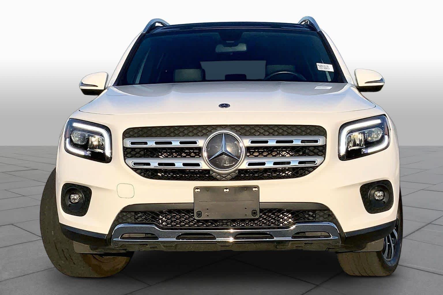 Certified Used 2023 Polar White Mercedes-Benz GLB 250 image 4
